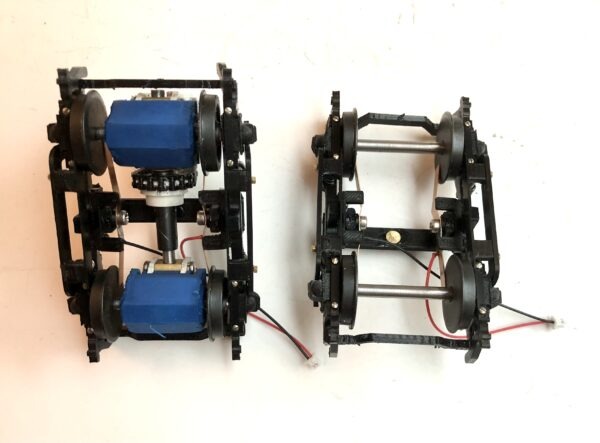 All Nation AAR Type A Chain Drive Single Power Switcher Road Engine with Unpowered Truck Assembled PN#608AN - Image 3