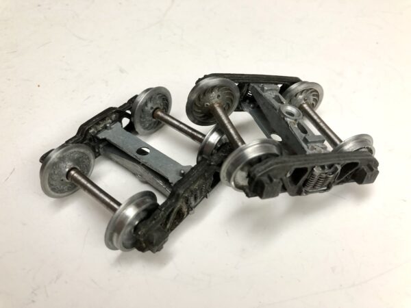 Andrews Freight Truck 33” wheels (1 Pair) Assembled Auel PN#658AN - Image 4