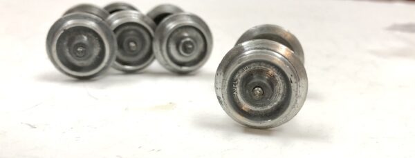 Auel Tinplate Freight Truck 33" Wheel Sets PN#667AN - Image 2